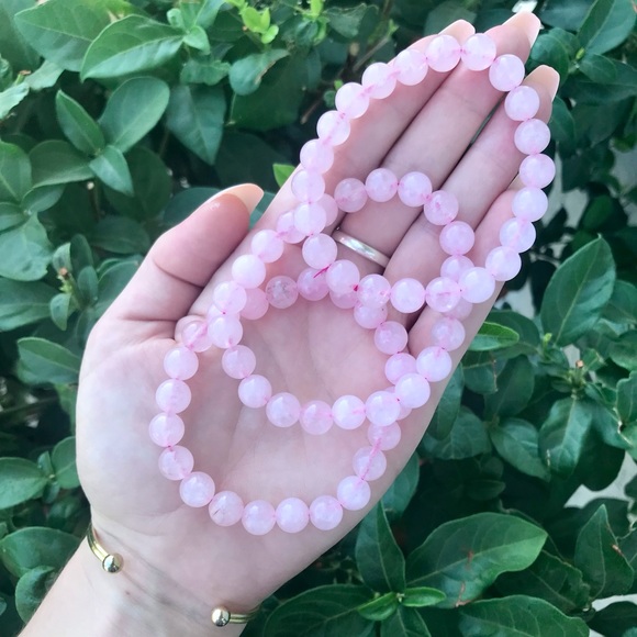 Rose Quartz Stretch Bracelet💕 - Picture 2 of 3